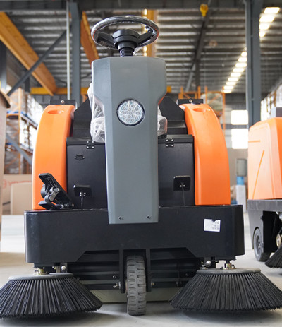 榮事達(dá)DS120掃地機(jī) 榮事達(dá)DS120掃地機(jī).jpg